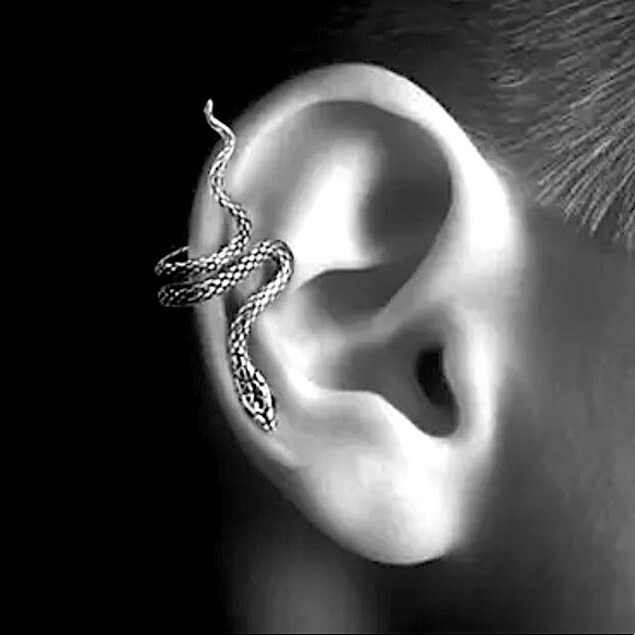 ⚜️[𝟯/$𝟭𝟴]⚜️NEW Antique Silver Snake Ear Cuff Earring - Picture 6 of 10